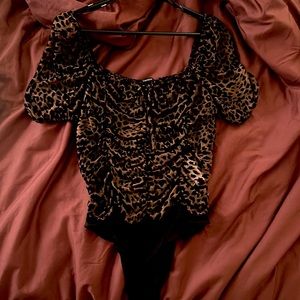 Leopard short sleeve bodysuit
